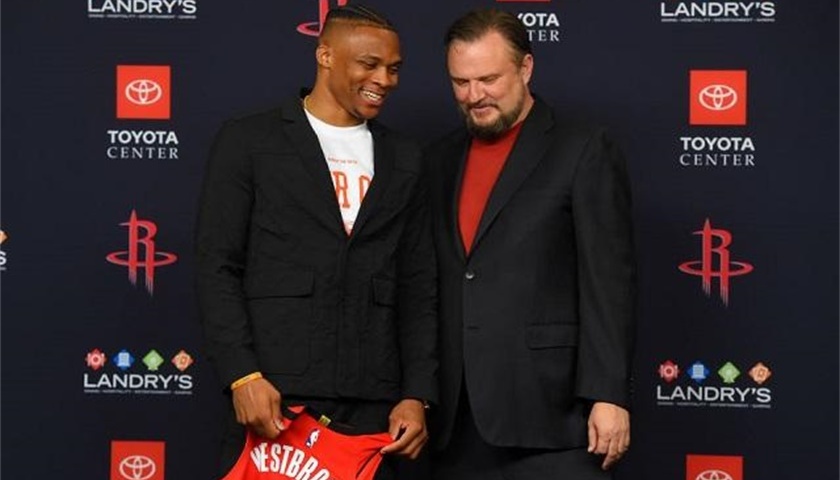 牵制中卫横 牵制中卫横