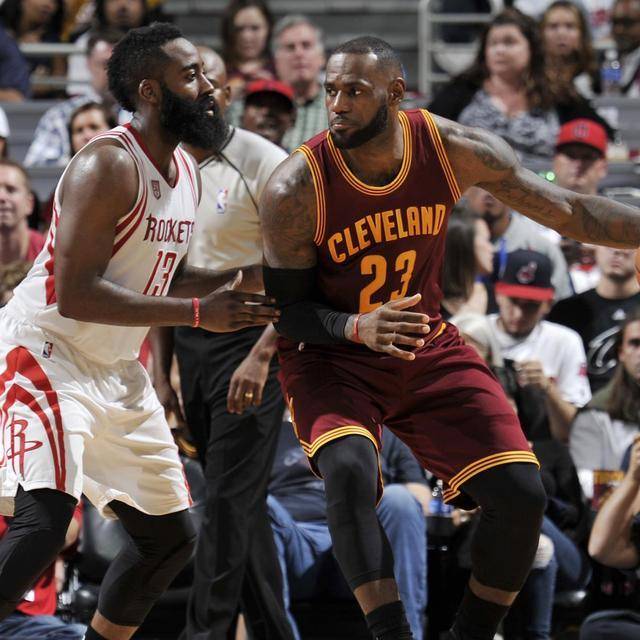 西媒：巴萨发展各种体育项目让俱乐部亏损严重，篮球部门亏损最多